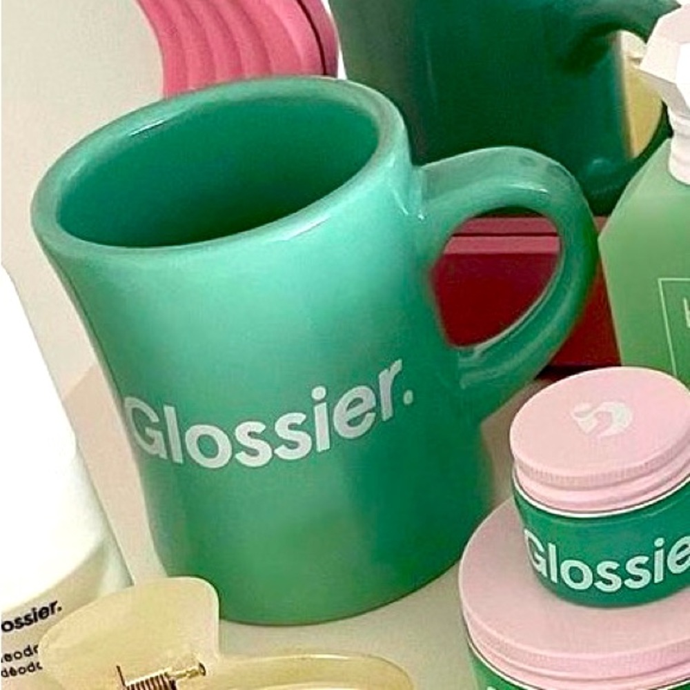 GLOSSIER ISO ITEM!!!!